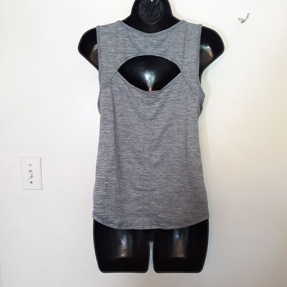 Yogalicious gray tank top - Picture 3 of 3